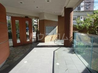 2/8 エントランス