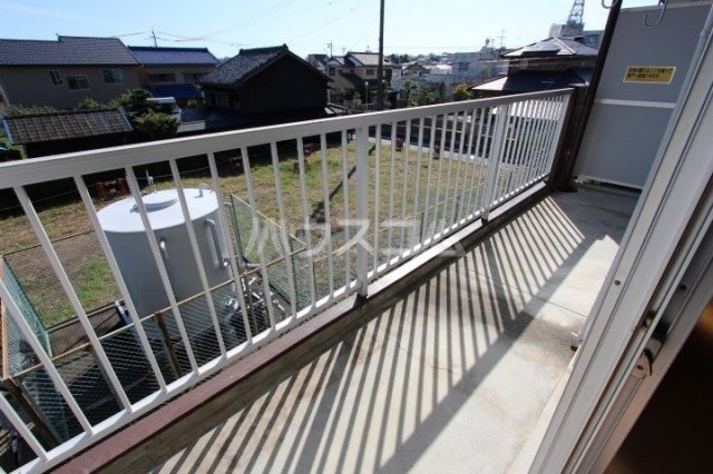 13/23 バルコニー