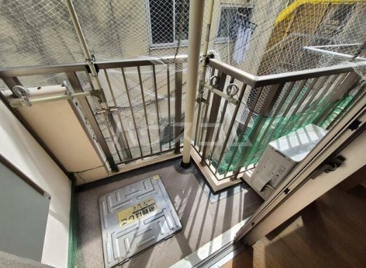 19/26 バルコニー