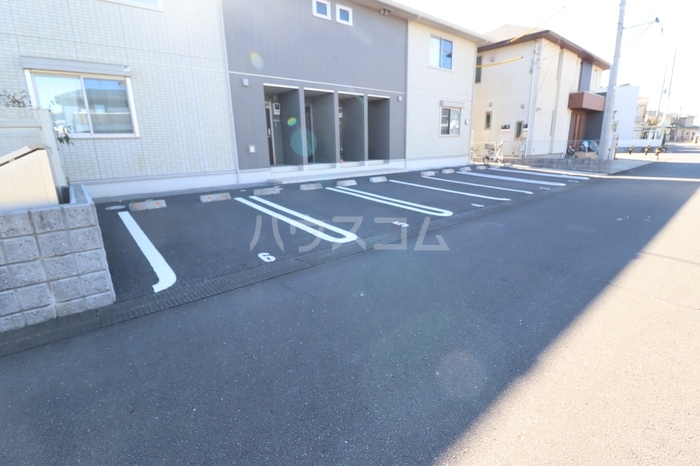 19/22 駐車場