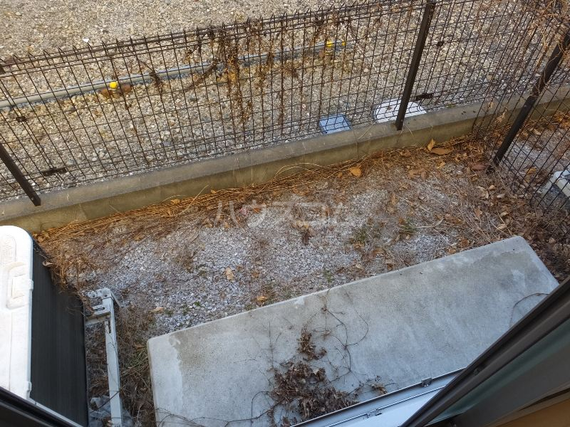 18/25 バルコニー