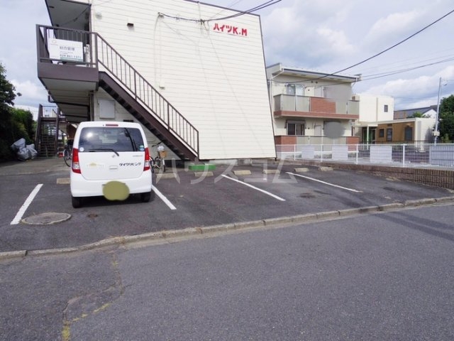 16/20 駐車場