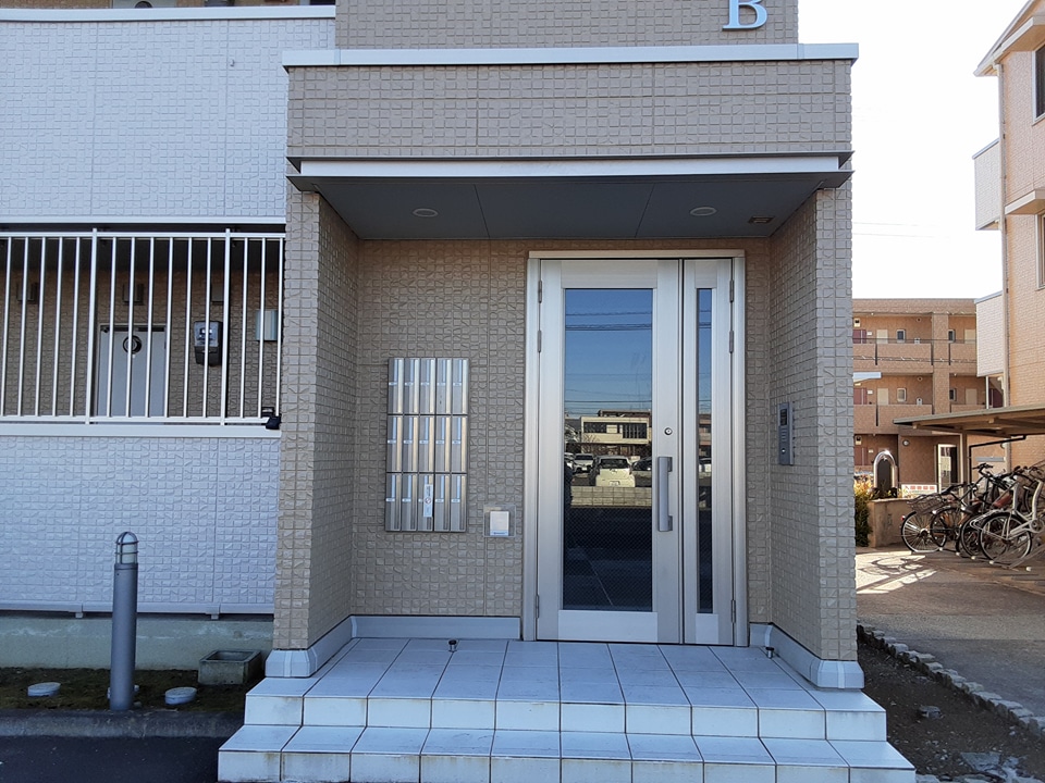 2/4 エントランス