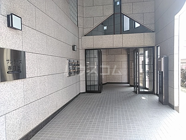 21/30 エントランス