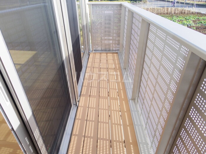 13/19 バルコニー