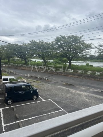 19/23 駐車場