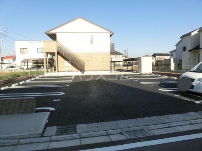 19/23 駐車場