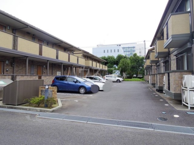 18/19 駐車場