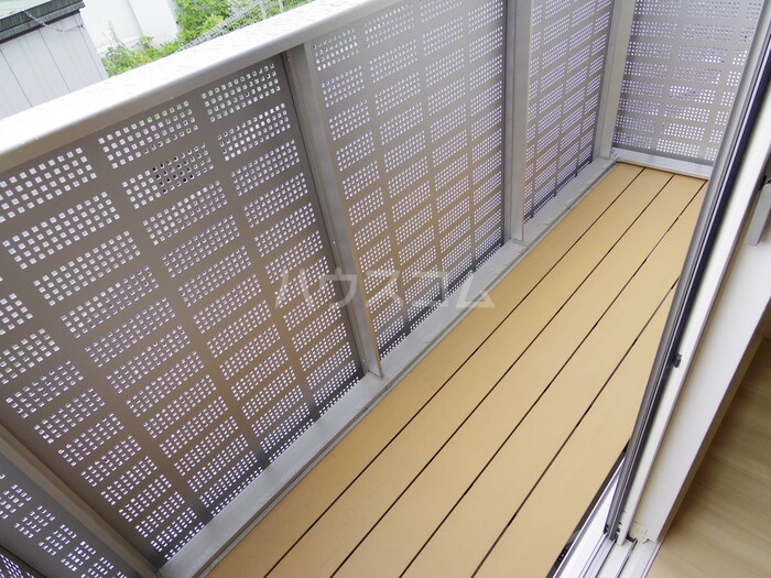 13/23 バルコニー