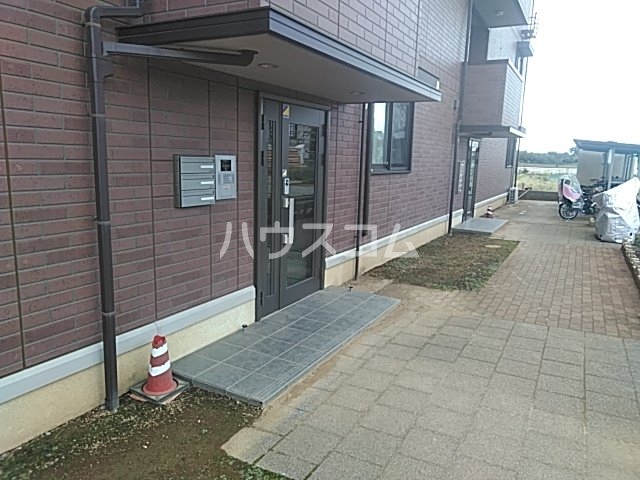 3/5 エントランス