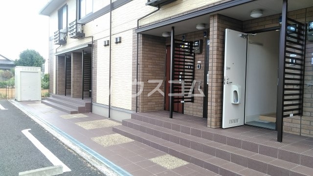 17/20 エントランス