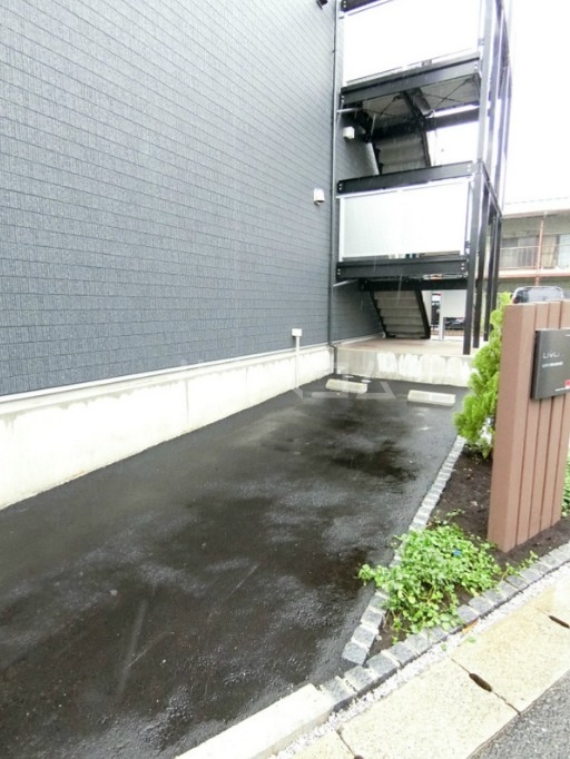 25/30 駐車場