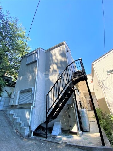 14/22 エントランス