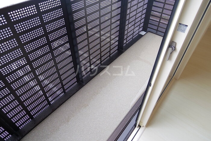 13/19 バルコニー