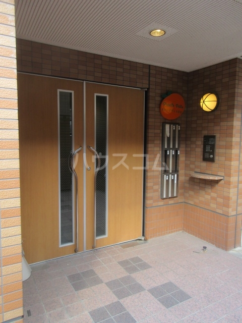 2/8 エントランス