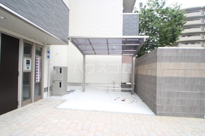 15/24 エントランス