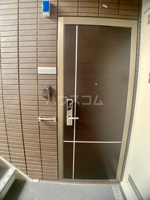 14/18 エントランス