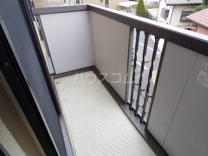 13/23 バルコニー