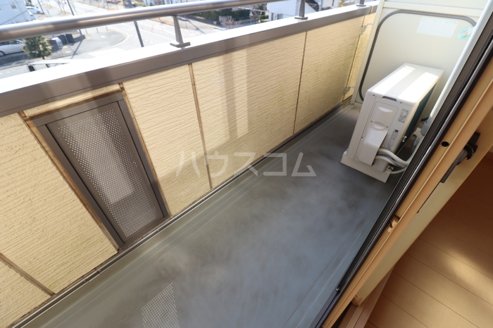 13/19 バルコニー