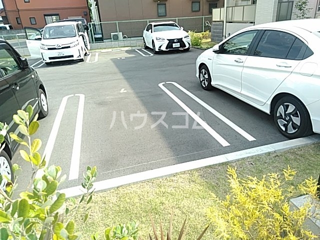 15/25 駐車場