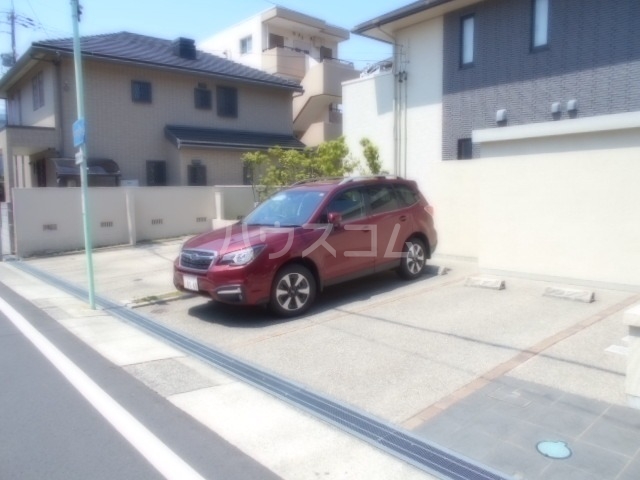 17/23 駐車場