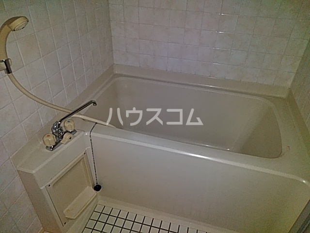 17/30 浴室