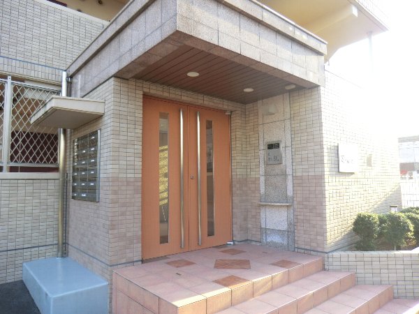 20/28 エントランス