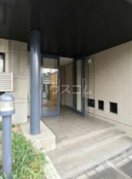 14/21 エントランス