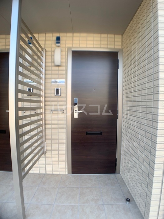 17/28 エントランス