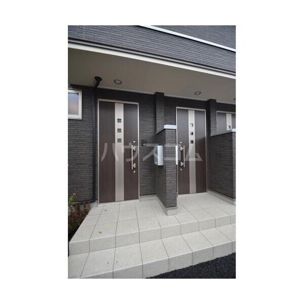 14/15 エントランス