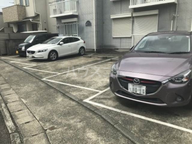 15/25 駐車場
