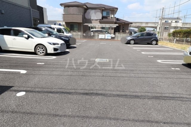 18/19 駐車場