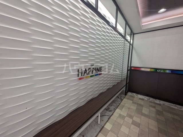 21/27 エントランス