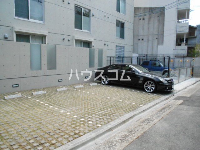22/26 駐車場
