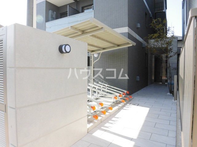 19/28 エントランス