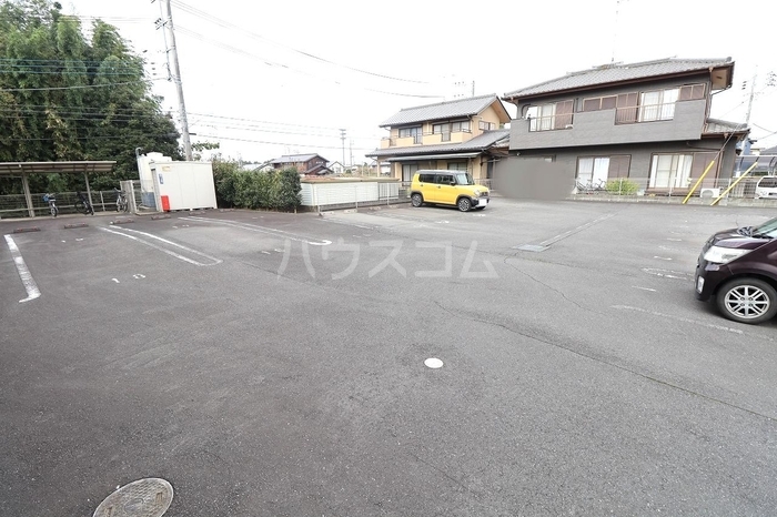 18/25 駐車場