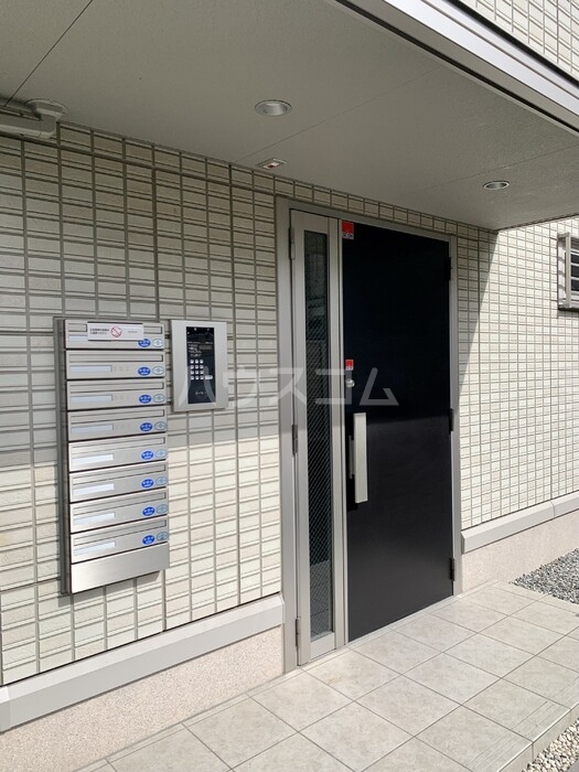 2/13 エントランス