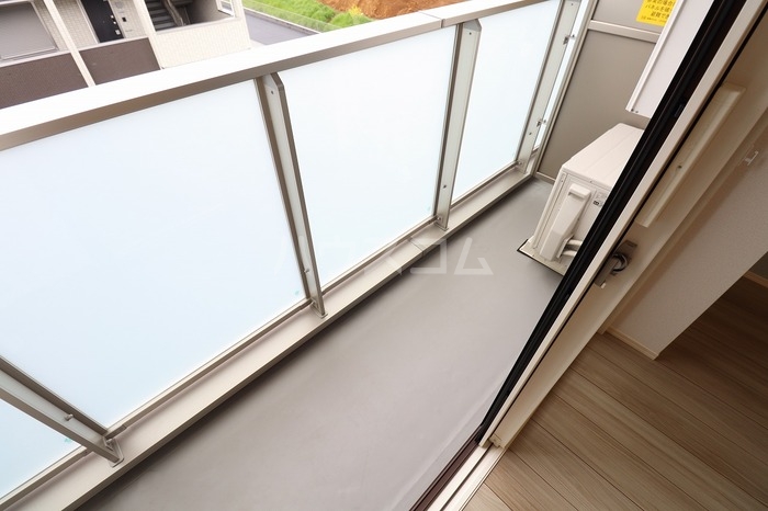 13/21 バルコニー