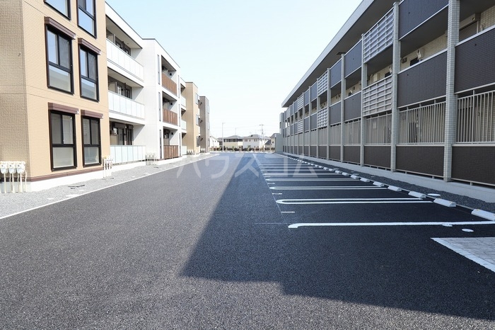 19/20 駐車場