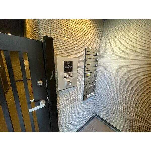 2/5 エントランス