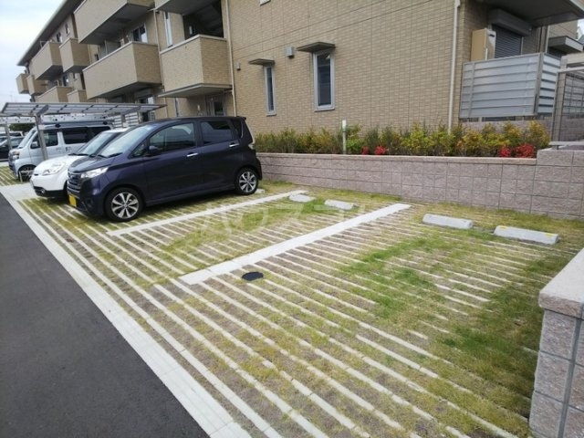 14/24 駐車場