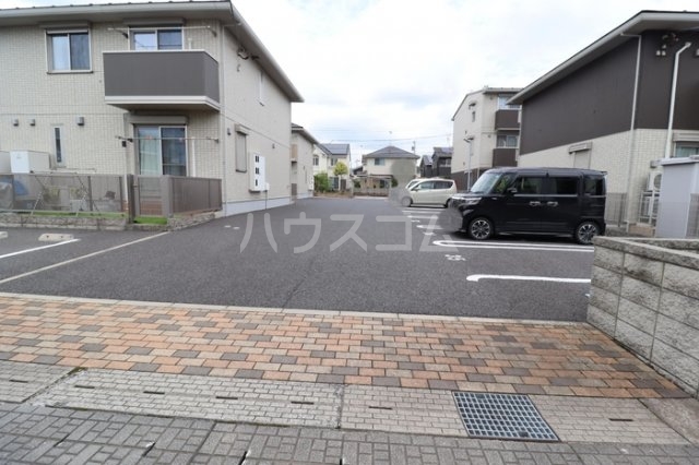 18/24 駐車場