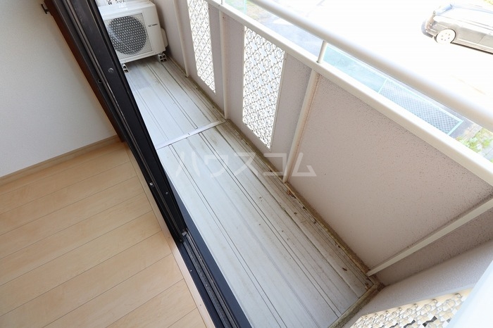 13/20 バルコニー