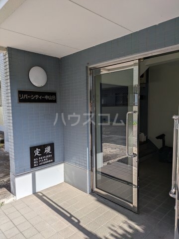 3/5 エントランス