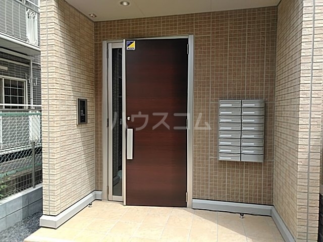 2/4 エントランス