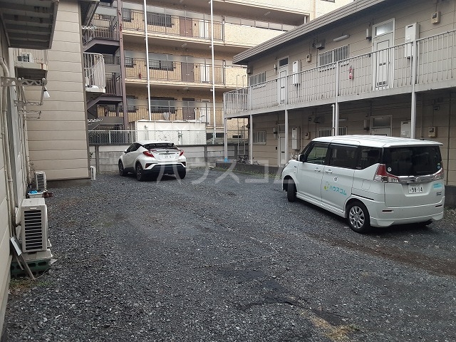 25/30 駐車場