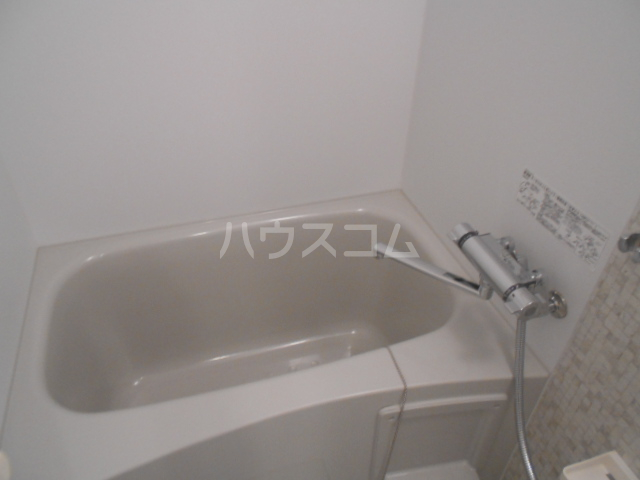 17/30 浴室