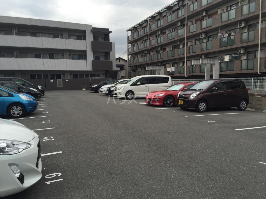 14/24 駐車場
