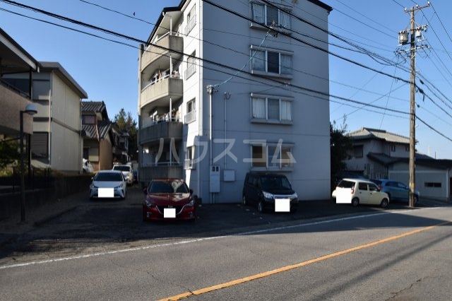 29/30 駐車場