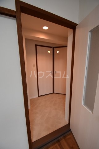 17/30 玄関